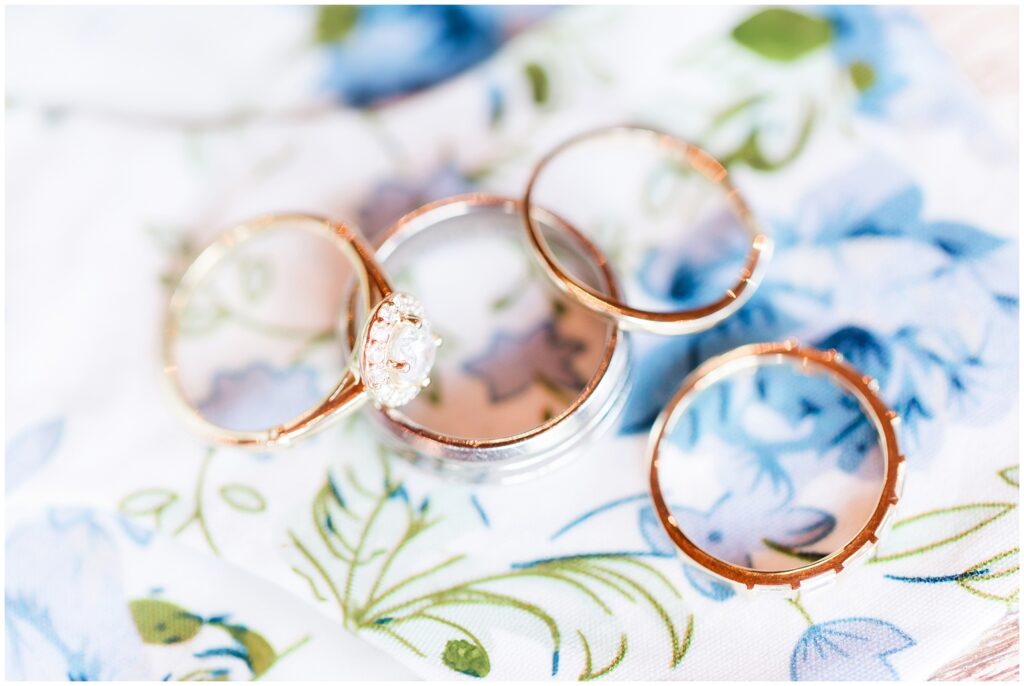 Ring shot of wedding rings.