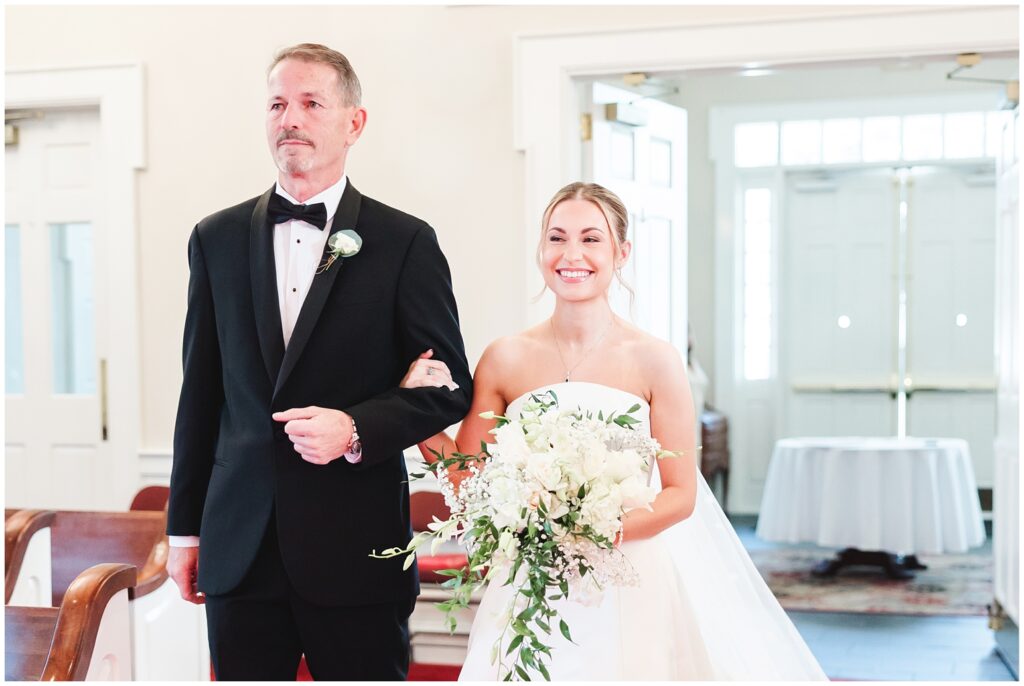 Belin United Methodist Church wedding ceremony in Murrells Inlet, South Carolina