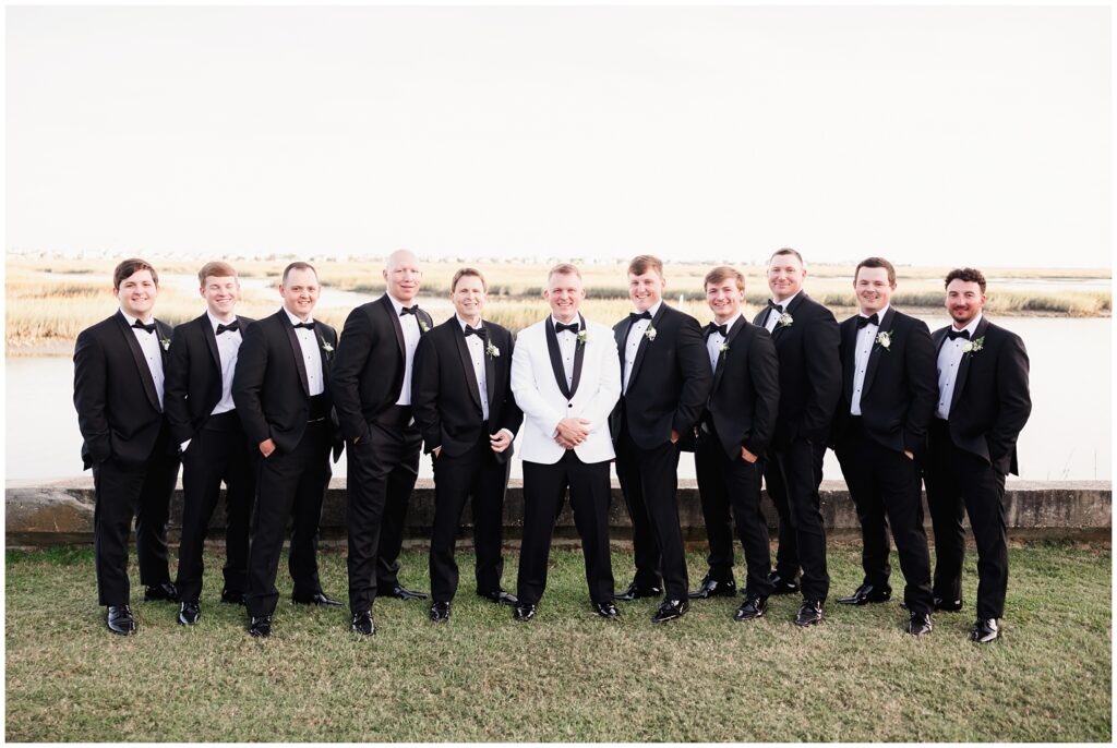 Southern wedding at Belin Church with Spanish moss and coastal views