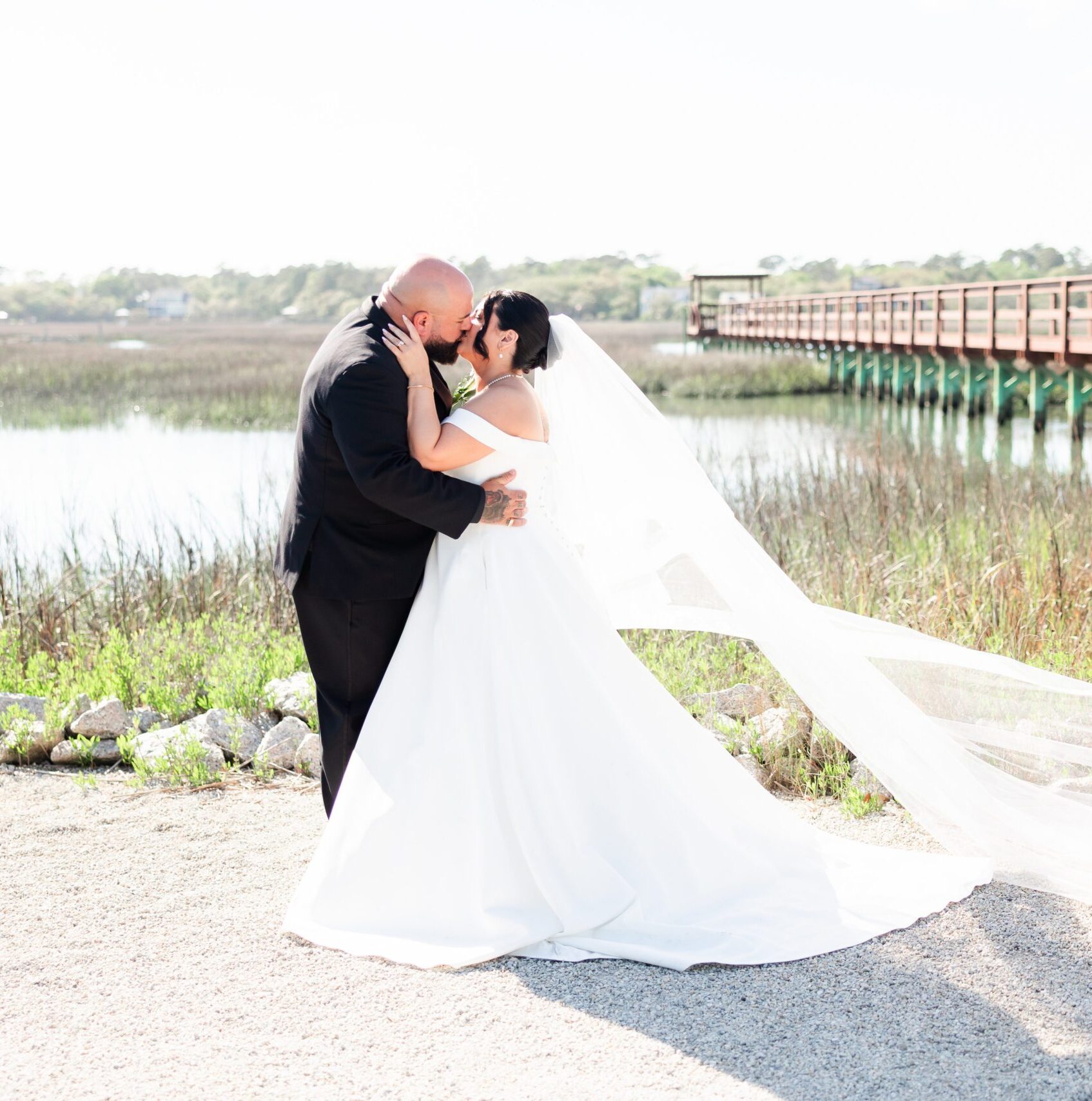 Pawleys Island Wedding Photographer | Chapel + Pelican Inn Wedding