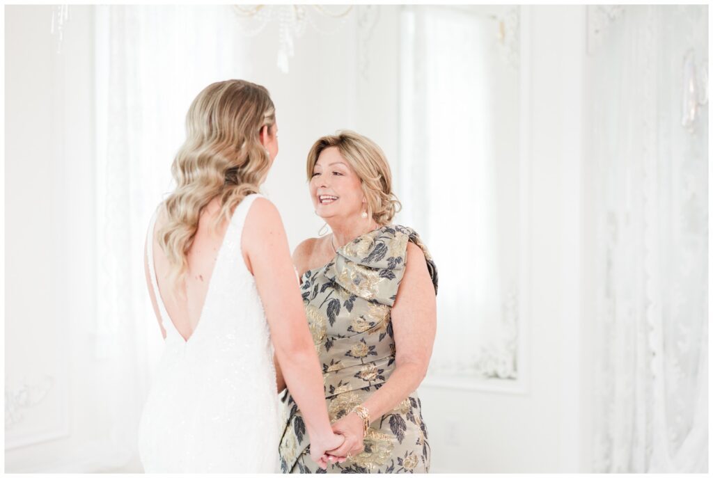 bride getting ready at Wildberry Farm in Marion SC
