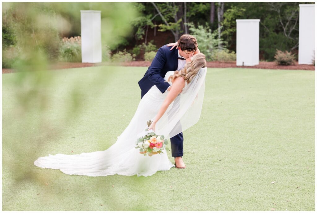 wedding party photos at Wildberry Farm in Marion SC